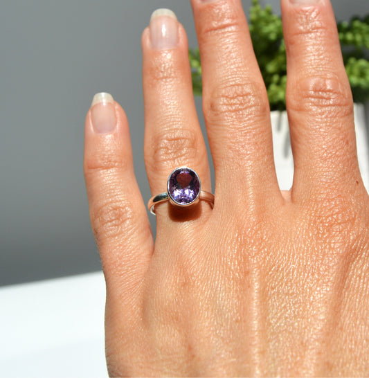 Amethyst Tube Set Ring II
