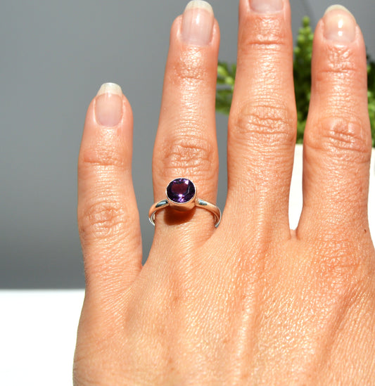 Amethyst Tube Set Ring