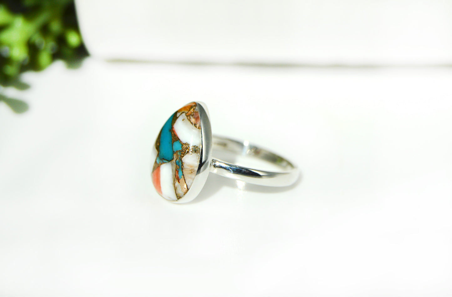 Spiny Oyster Turquoise Ring Size 9