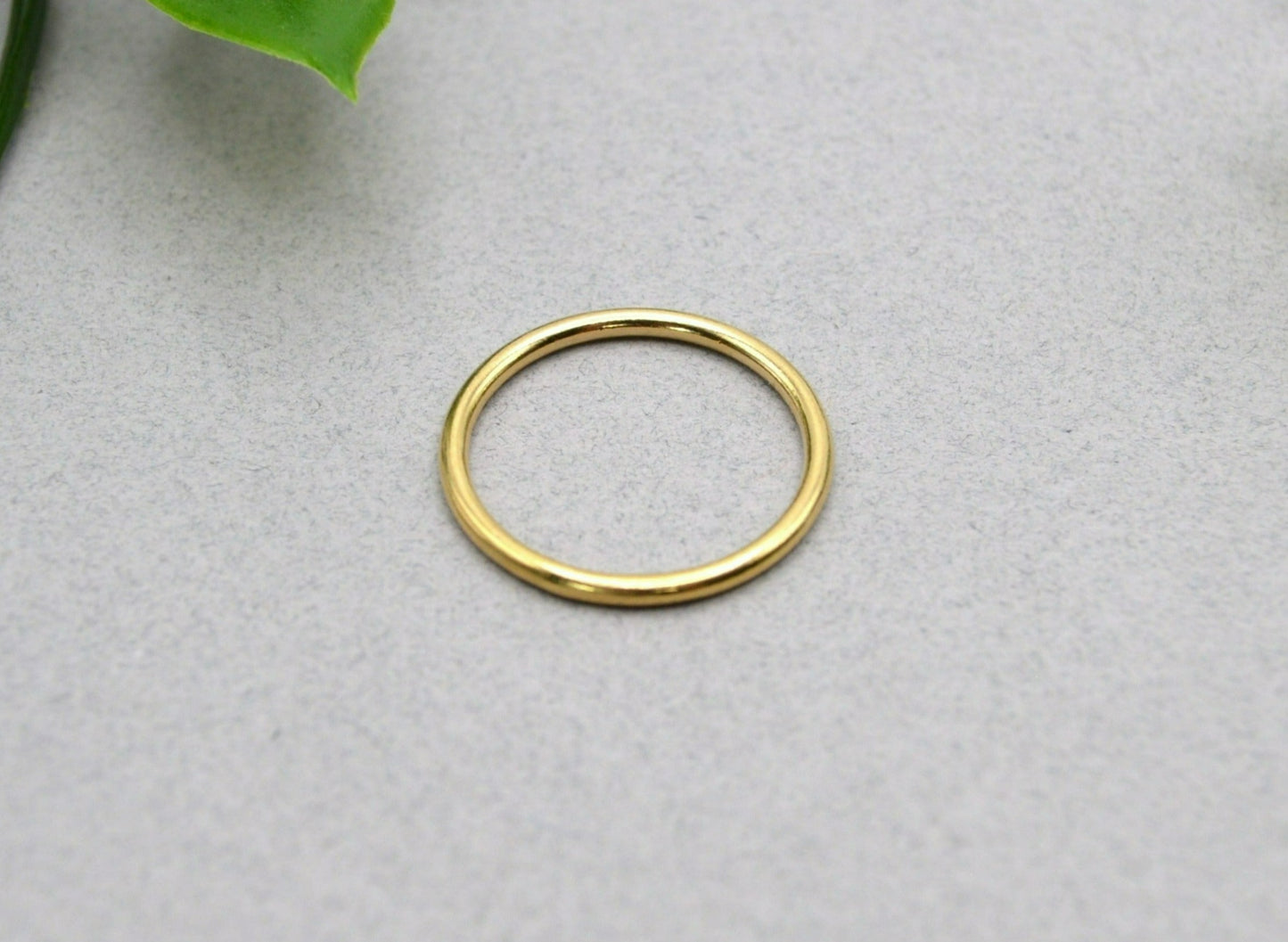 Stack Ring Smooth in Gold or Silver