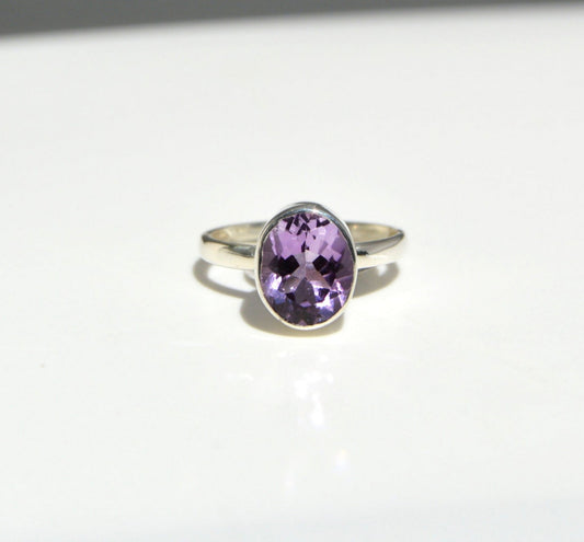 Amethyst Tube Set Ring II
