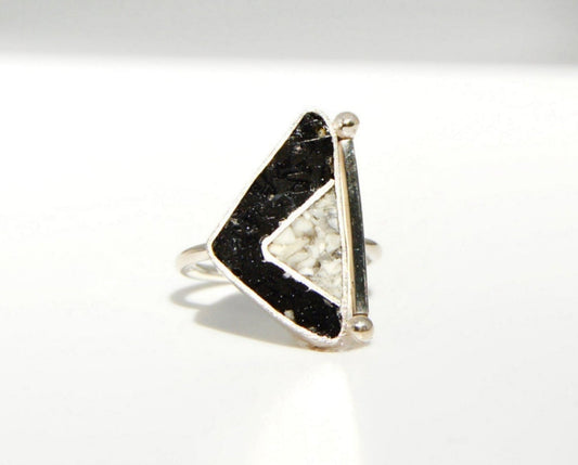 Onyx and Howlite Inlay Ring Size 6