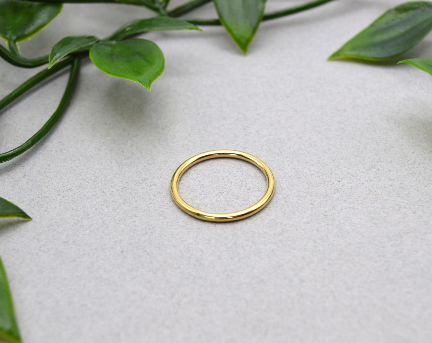 Stack Ring Smooth in Gold or Silver